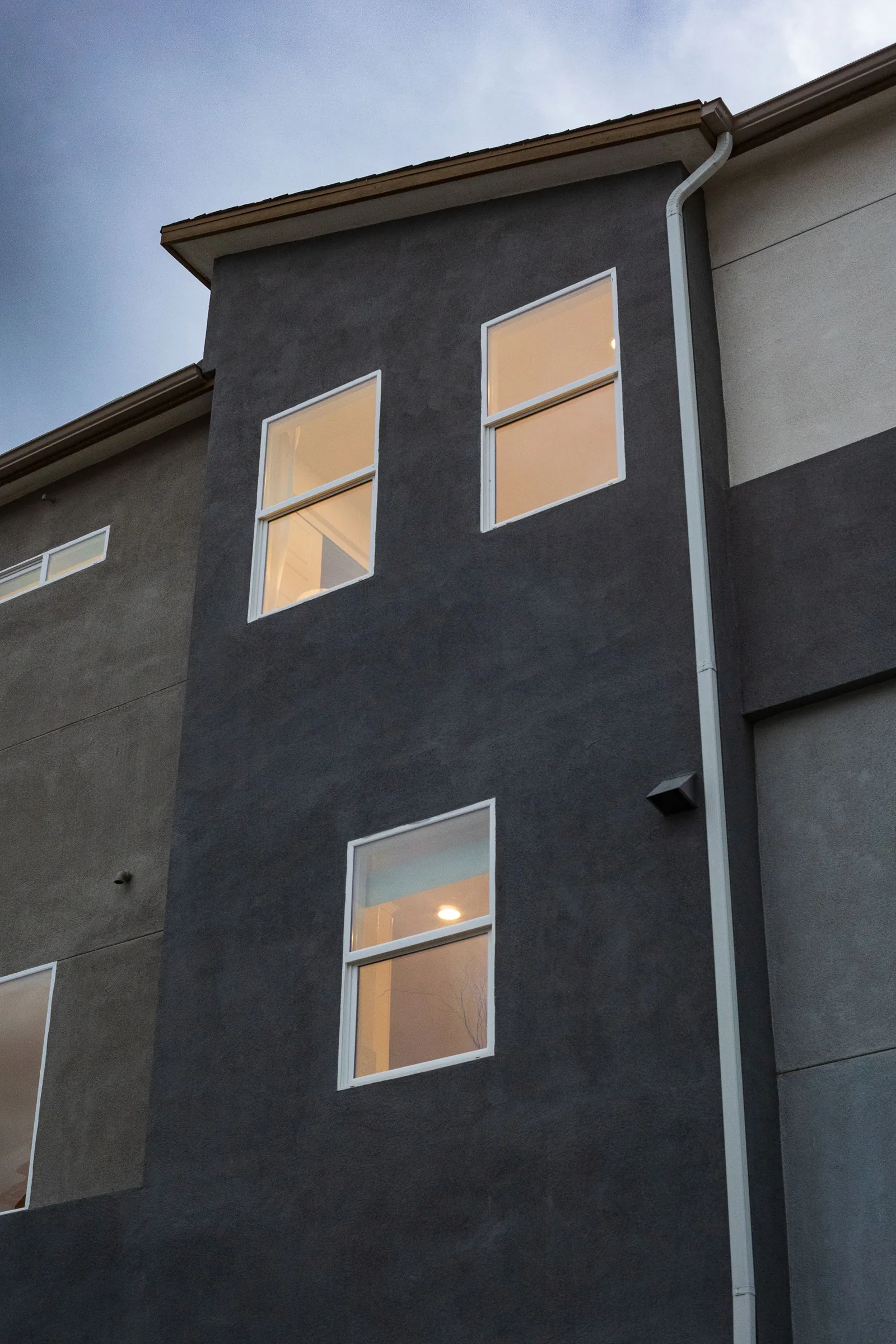 Ravalement de façade realisee par Habitat Peinture